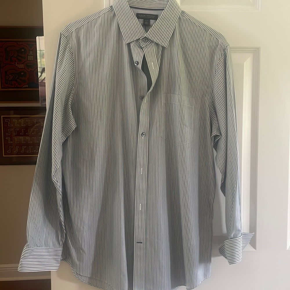 Banana Republic non iron classic fit L